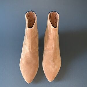 Clarks NEW Teresa Dark Suede Ankle Boot, Size 7.5 NEVER WORN winter boots